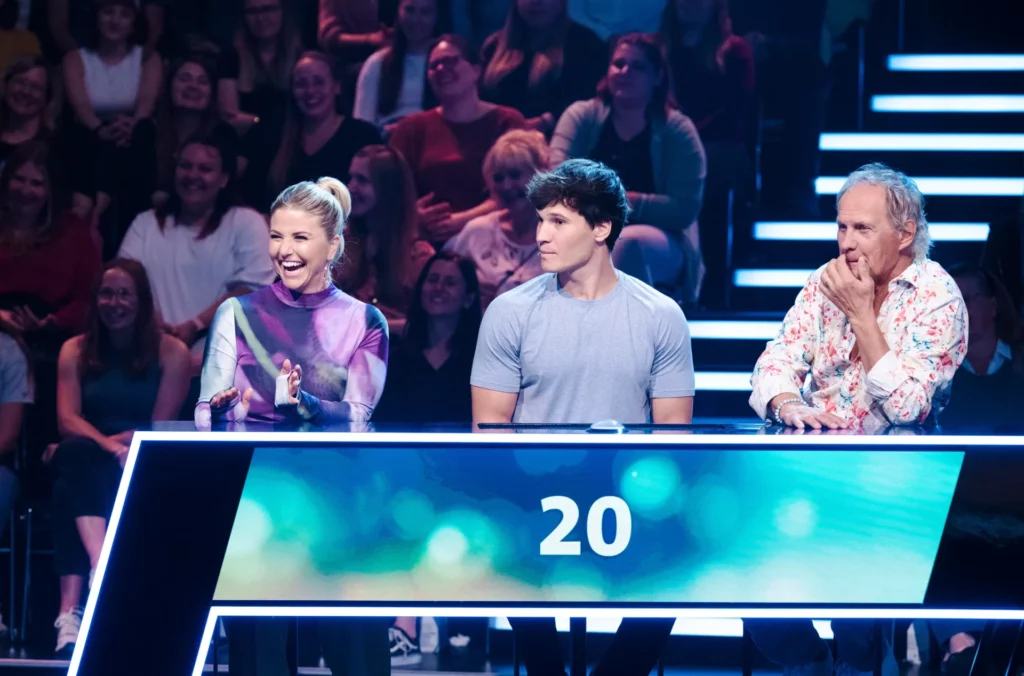Beatrice Egli zu Gast bei "Frag doch mal die Maus" - im Team mit DIESEM Popstar » Beatrice Egli Beatrice Egli zu Gast bei "Frag doch mal die Maus" - im Team mit DIESEM Popstar » Beatrice Egli