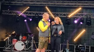Stefanie Hertel & Freunde ließen bei Dauerregen die Sonne in die Herzen der Fans! Alle Highlights ihres Jubiläum-Open Airs! » Stefanie Hertel 1000463653