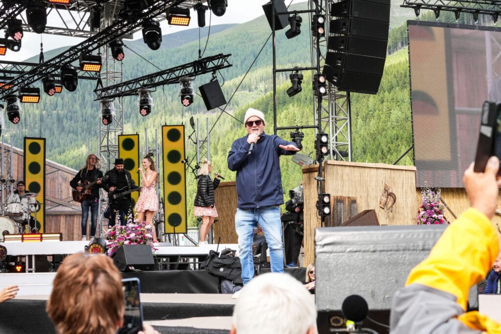 1536-1024-2024-06-17t184619.285 "Wenn die Musi spielt: Die schönsten Impressionen von der Generalprobe des Sommer Open Airs » Wenn die Musi spielt