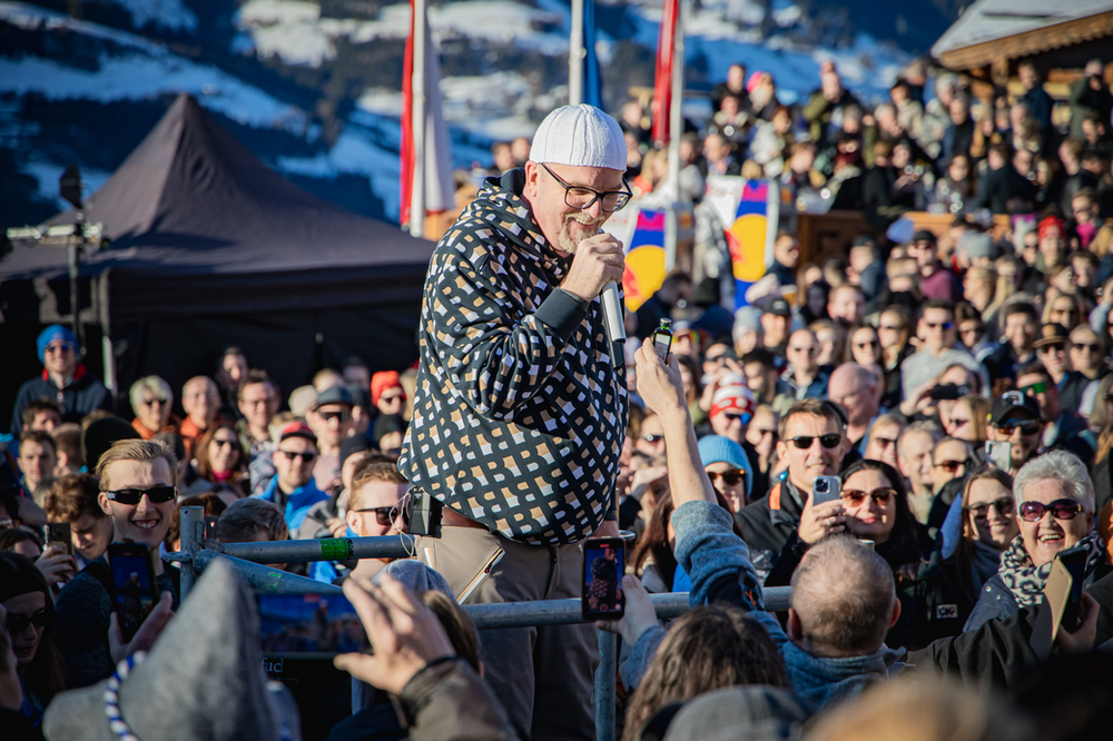 DJ Ötzi: DARUM war der Gipfeltour-Stopp in St. Johann besonders emotional für ihn » Olaf der Flipper DJ Ötzi: DARUM war der Gipfeltour-Stopp in St. Johann besonders emotional für ihn » Olaf der Flipper