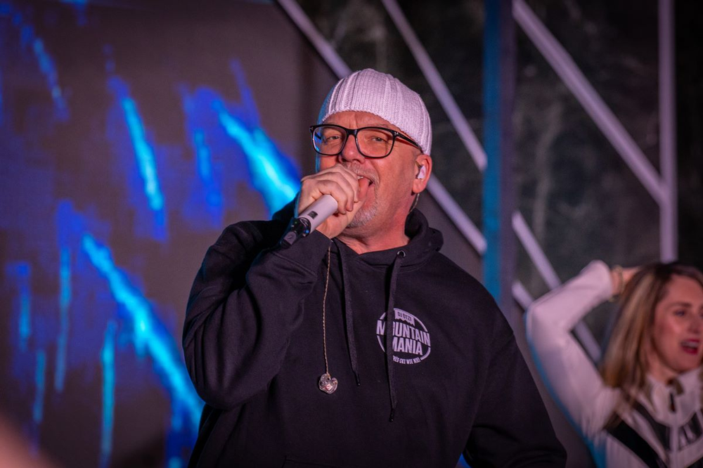 DJ Ötzi: Volle Hütte in Tux bei seiner "Gipfeltour" » Olaf der Flipper DJ Ötzi: Volle Hütte in Tux bei seiner "Gipfeltour" » Olaf der Flipper