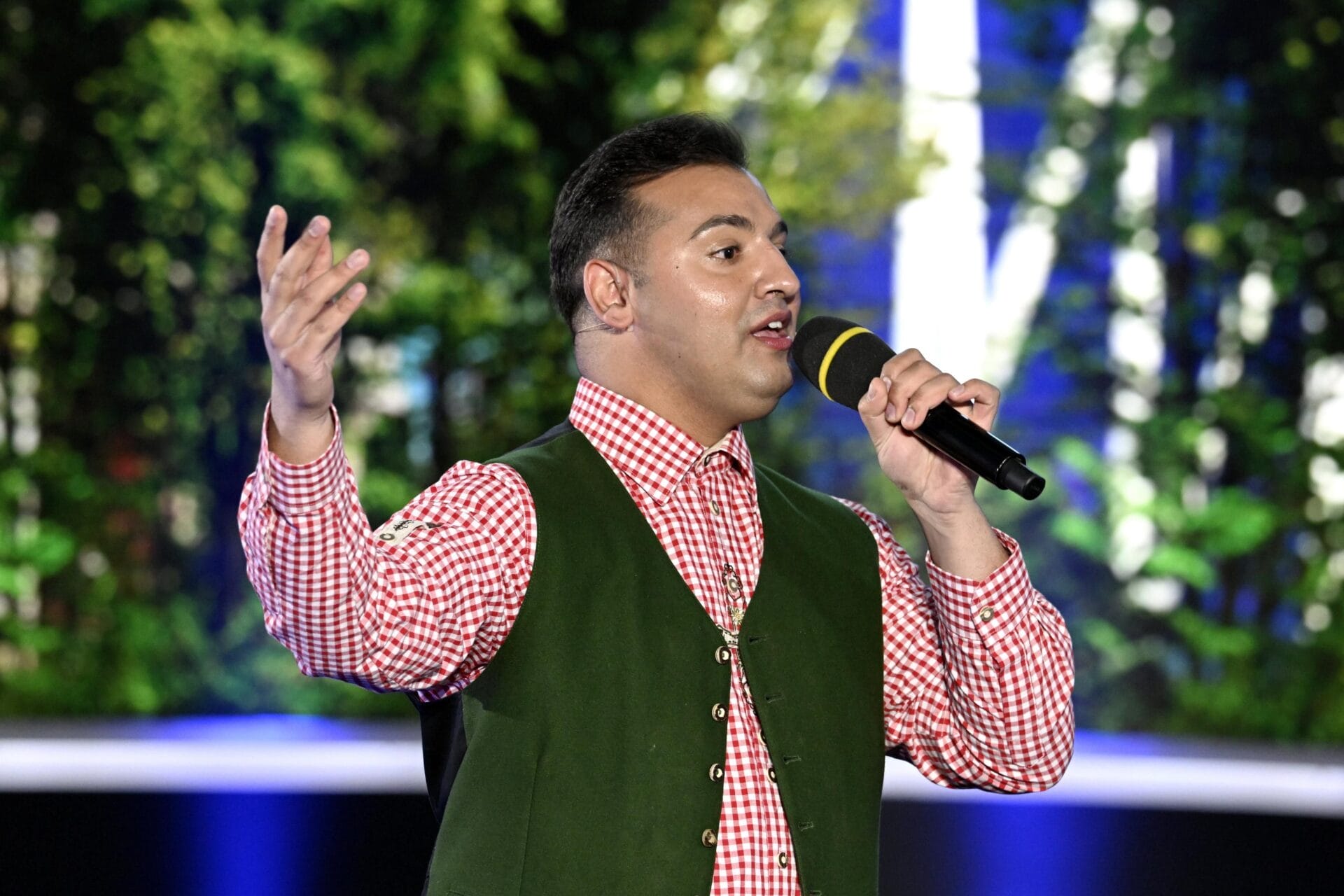 Daniel Marin (27) aus Ainring


+++ Die Verwendung des sendungsbezogenen Materials ist nur mit dem Hinweis und Verlinkung auf RTL+ gestattet. +++