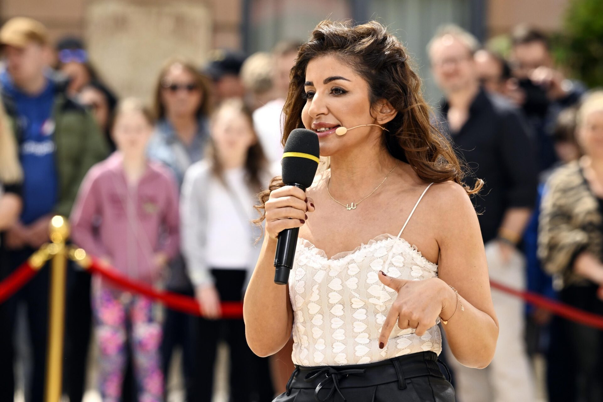 Layal Sarrad (38) aus Stuhr


+++ Die Verwendung des sendungsbezogenen Materials ist nur mit dem Hinweis und Verlinkung auf RTL+ gestattet. +++