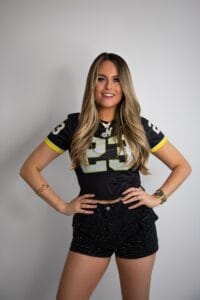 Nina Reh spricht exklusiv über Song "Boarding Complete" & die neue Saison: "Wer braucht die Karibik wenn man Malle haben kann?" » Nina Reh 96213