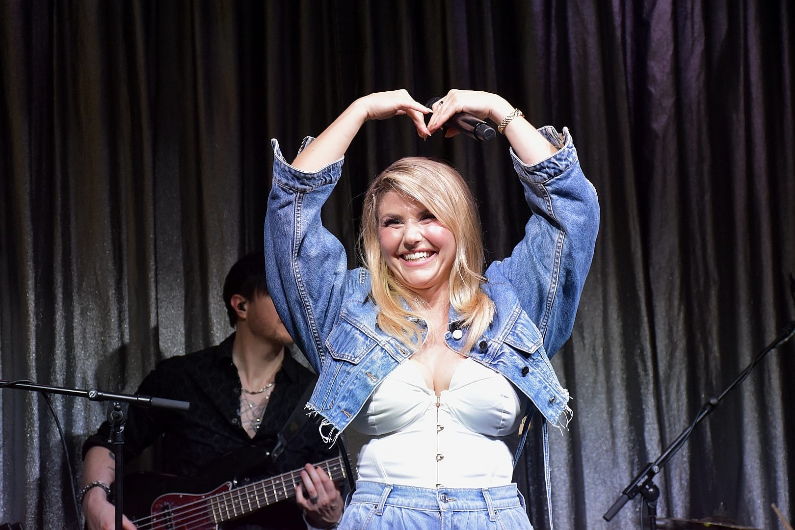 a76158_11c82ae5ca10414aab96aec9fc4fac44~mv2