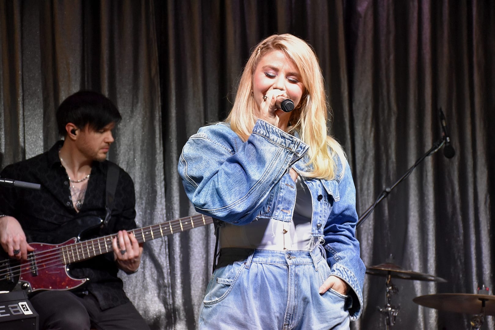 a76158_5f4c210f63e842a385862ebd71be0592~mv2