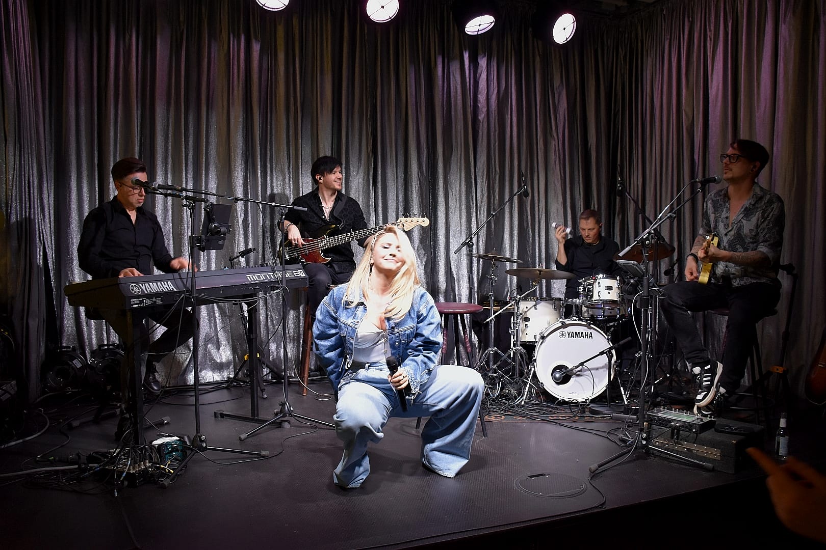 a76158_88066a0a1d8e446db8d642820ddbe210~mv2