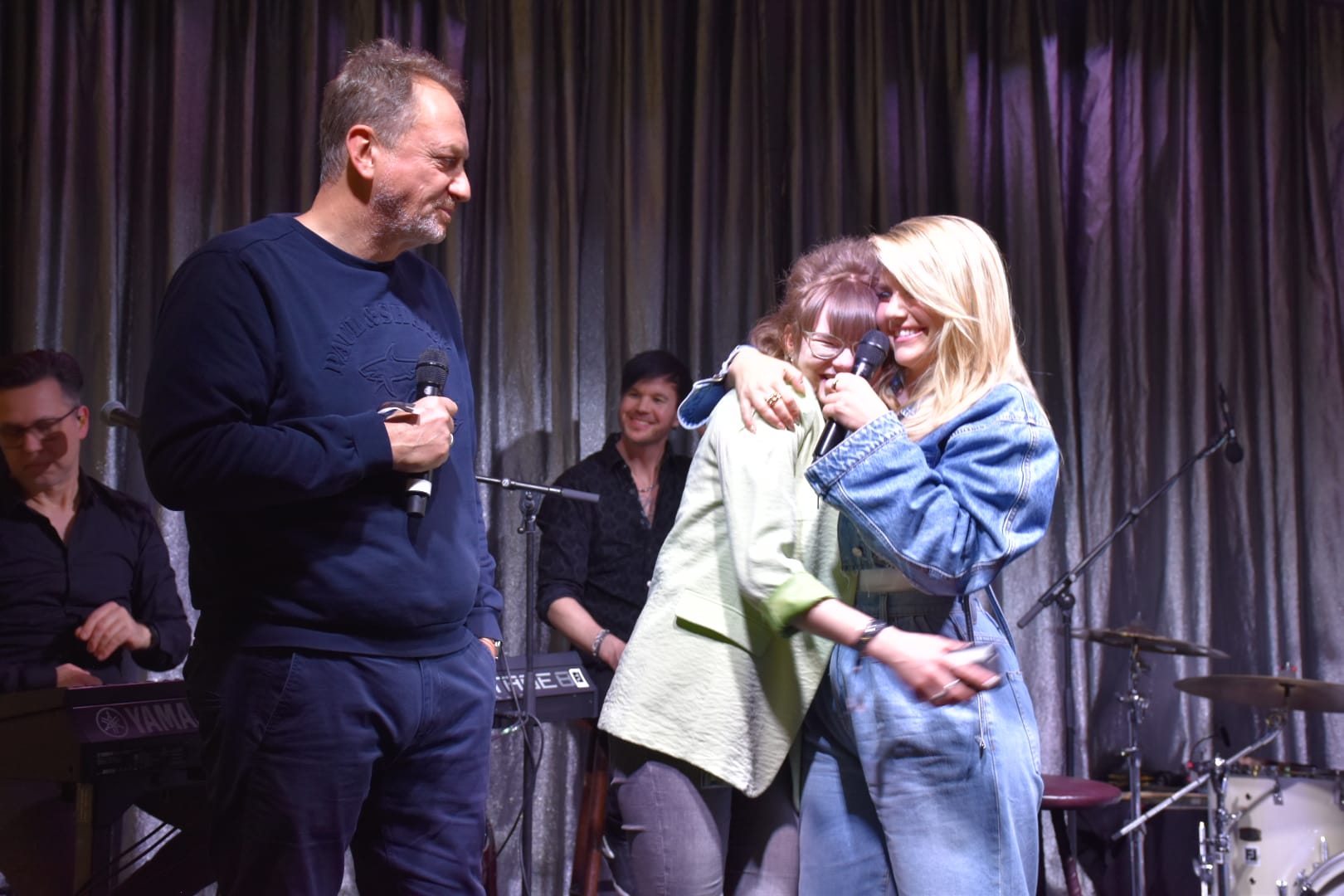 a76158_e97a4745a1c54d57b057c5da80a139fc~mv2