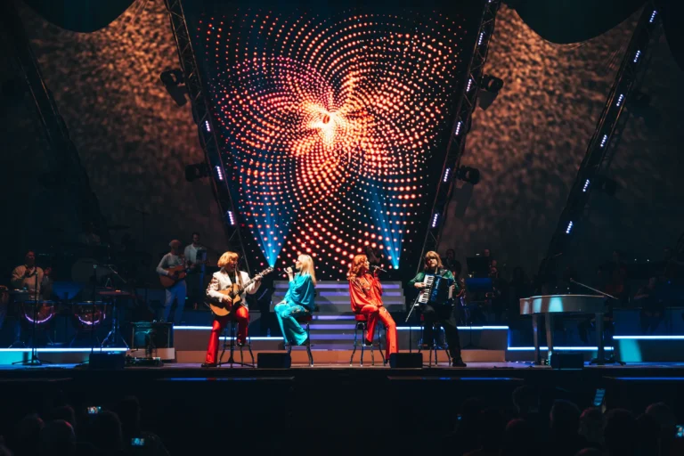 ABBAMANIA – The Show Tour 2027: Alle Termine, Tickets & mehr zur Tributeshow!