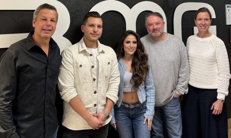 Anna-Maria Zivkov setzt jetzt auf Manager Holger Storm & unterschreibt bei Telamo!