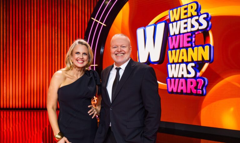 Barbara Schöneberger & Stefan Raab im Interview zu „Wer weiß wie wann was war?“: DAS erwartet die Zuschauer!