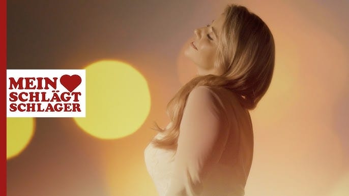 Beatrice Egli - Küss mich, halt mich, lieb mich (Offizielles Musikvideo) » adventsfest der 100.000 lichter Beatrice Egli - Küss mich, halt mich, lieb mich (Offizielles Musikvideo)