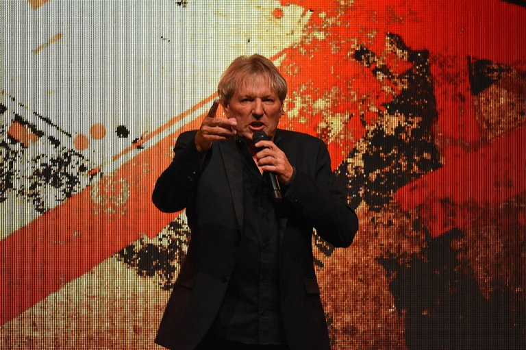 Bernhard Brink: Wurde sein Hit „Caipirinha“ jetzt zensiert?