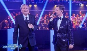 Bernhard Brink: Neue Frisur! Er überrascht beim "Silvester-Schlagerbooom" mit neuem Look! » Bernhard Brink Bernhard Brink: Neue Frisur! Er überrascht beim "Silvester-Schlagerbooom" mit neuem Look! » Bernhard Brink