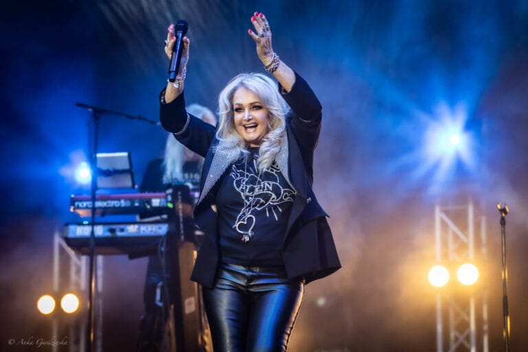 Bonnie Tyler geht 2026 erneut auf Deutschland-Tour! Hier alle Infos, Termine & Tickets!