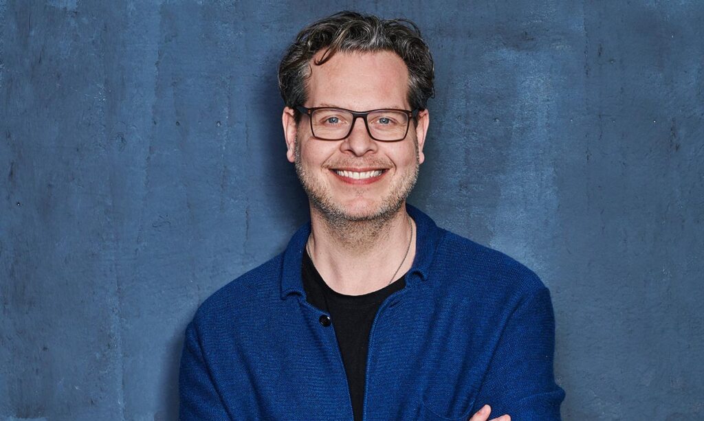 Christian Geller: Top-Produzent kehrt zu Sony Music zurück - warum sich damit für ihn ein Kreis schließt » Christian Geller Christian Geller: Top-Produzent kehrt zu Sony Music zurück - warum sich damit für ihn ein Kreis schließt