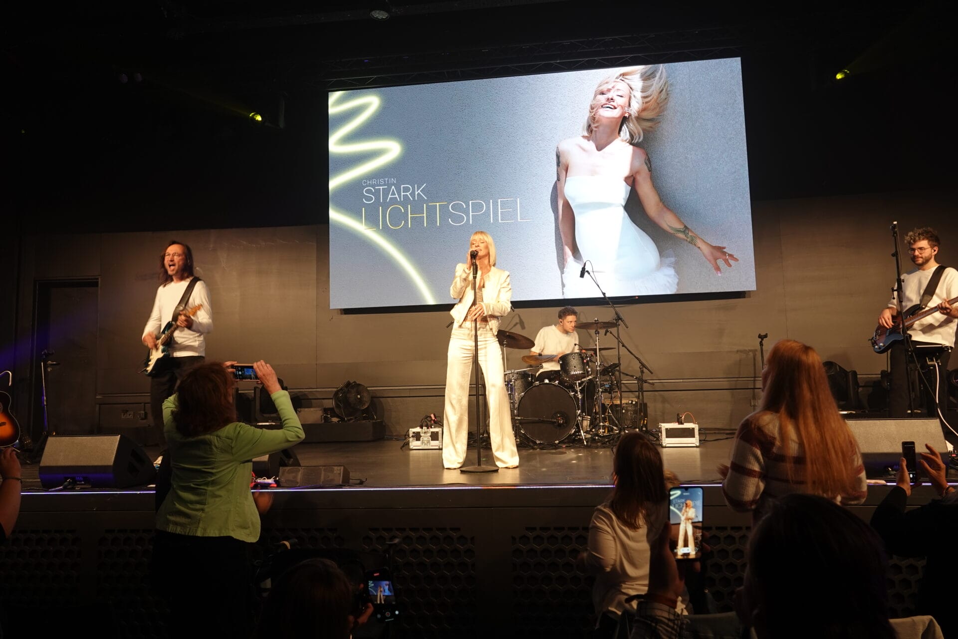 Christin Stark: Die schönsten Fotos der Album-Releaseparty im Schlager Cafe