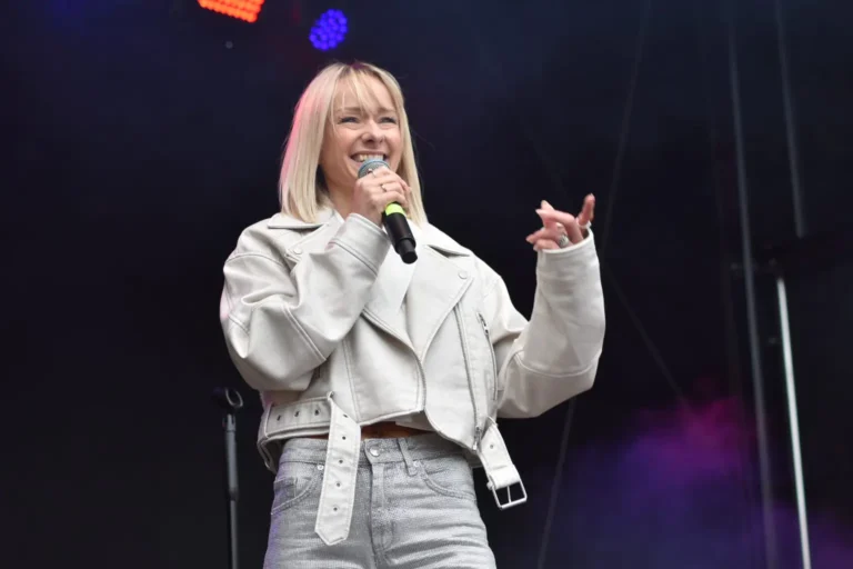 Christin Stark singt bei "Immer wieder sonntags" unveröffentlichten Song!