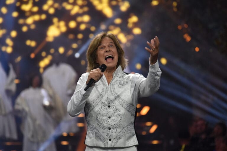 Jürgen Drews rechtfertigt neues Album: “Ich bin zwar ausgestiegen…” Jürgen Drews rechtfertigt neues Album: “Ich bin zwar ausgestiegen…”