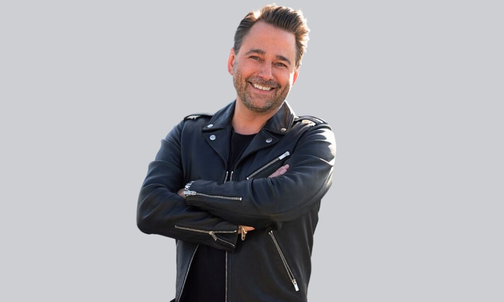 Dennis Wilms: Neue Freundin ist die Backgroundsängerin von Howard Carpendale!