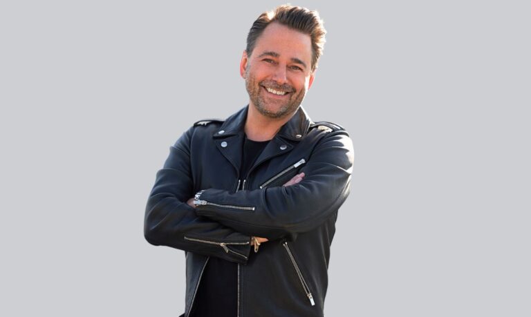 Dennis Wilms: Neue Freundin ist die Backgroundsängerin von Howard Carpendale!