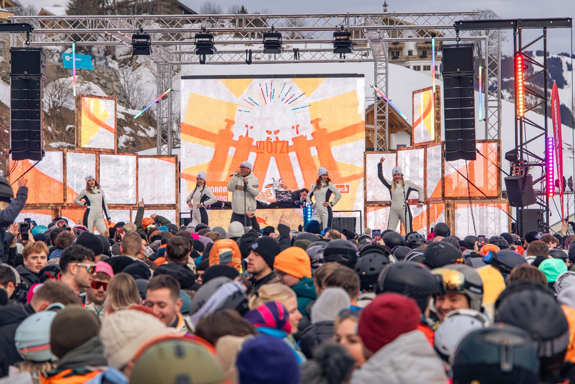 DJ Ötzi - Gipfeltour 2025: Die schönsten Fotos vom Auftakt im Goaßstall