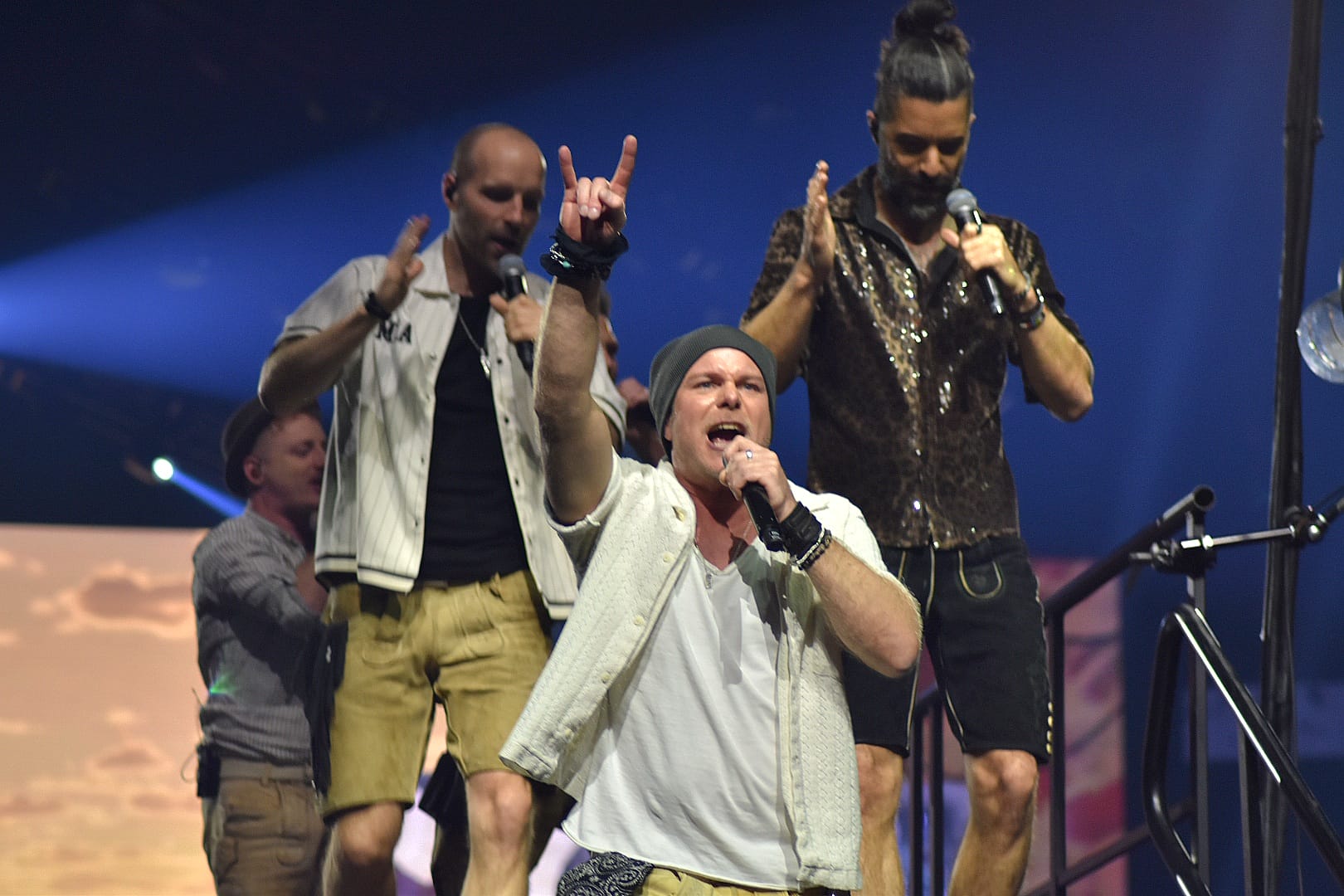 DJ Ötzi's "Mountain Mania": Die schönsten Fotos vom Auftakt in Köln