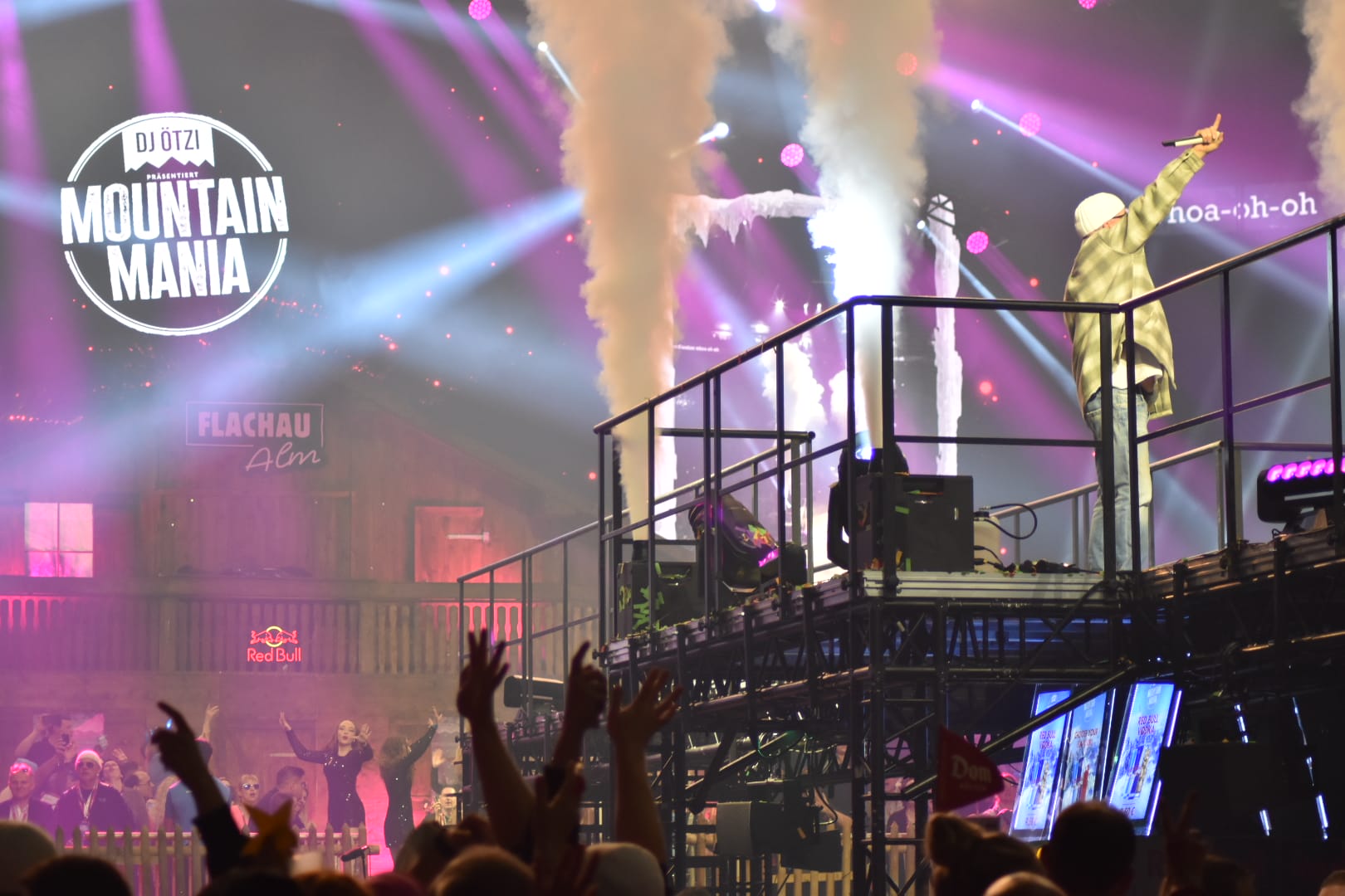 DJ Ötzi's "Mountain Mania": Die schönsten Fotos vom Auftakt in Köln