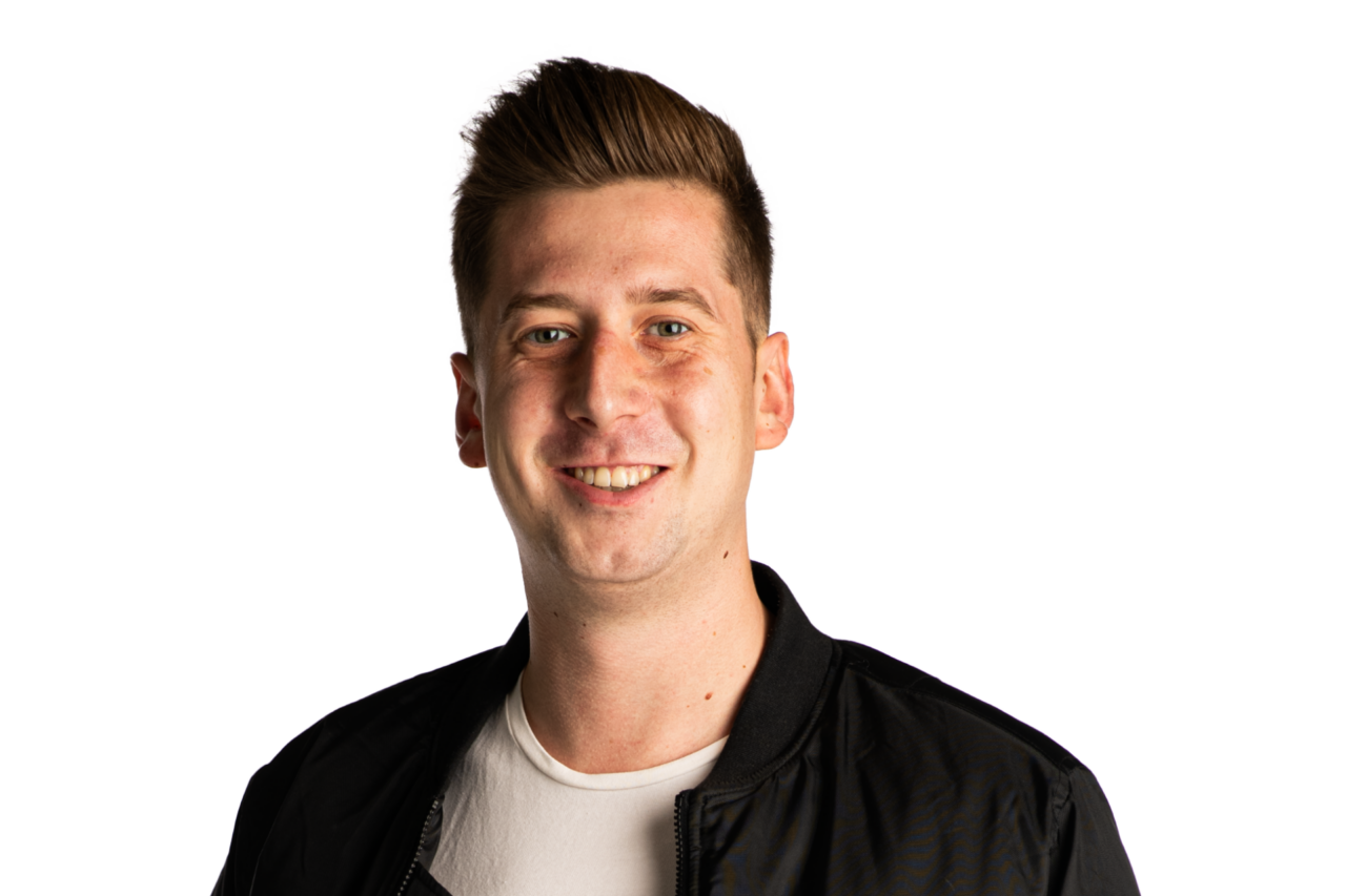 DJ Robin spricht exklusiv über neues Feature „Sonnenbrand & Vodka-E“ mit Domy Berger und sein Bierkönig-Comeback! DJ Robin spricht exklusiv über neues Feature „Sonnenbrand & Vodka-E“ mit Domy Berger und sein Bierkönig-Comeback!