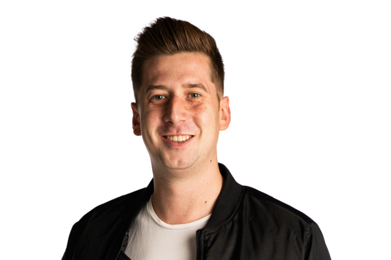 DJ Robin spricht exklusiv über neues Feature „Sonnenbrand & Vodka-E“ mit Domy Berger und sein Bierkönig-Comeback! DJ Robin spricht exklusiv über neues Feature „Sonnenbrand & Vodka-E“ mit Domy Berger und sein Bierkönig-Comeback!