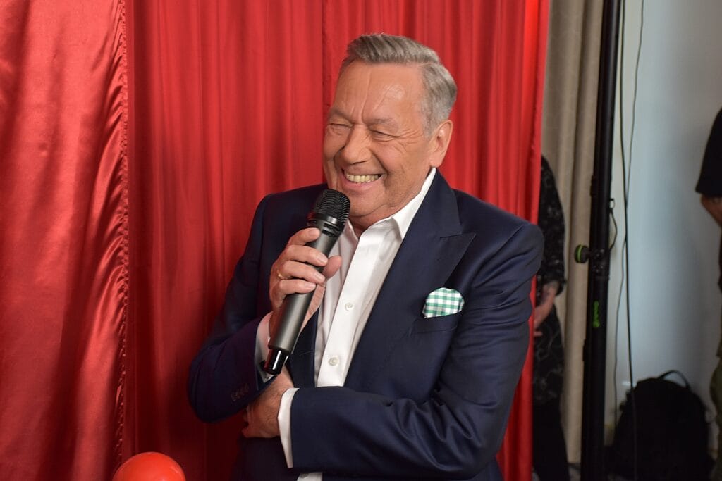 Roland Kaiser beim "Kölner Treff": SIE sind auch bei der Sonderausgabe dabei » Matthias Reim Roland Kaiser beim "Kölner Treff": SIE sind auch bei der Sonderausgabe dabei » Matthias Reim