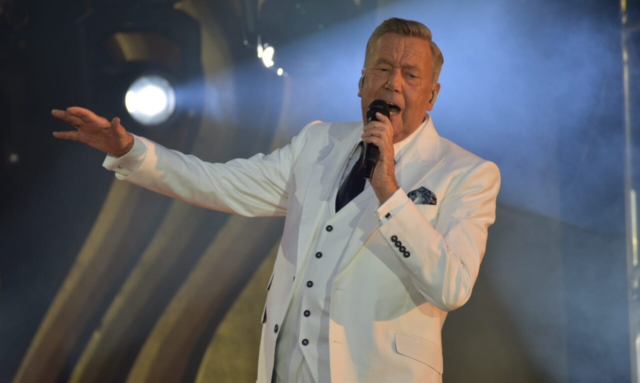 Roland Kaiser geht 2027 wieder auf Arena-Tour und stellt klar: „Aufhören ist für mich keine Option“