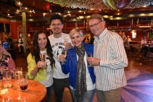 Anita Hofmann kämpft bei emotionalem Releasekonzert in Krefeld mit den Tränen » Anita Hofmann