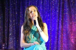 Anita Hofmann kämpft bei emotionalem Releasekonzert in Krefeld mit den Tränen » Anita Hofmann