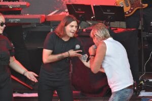 Matthias Reim über seinen Sohn Julian Reim & die Open Air Tour: "Ich genieße das total, dass er mit mir auf Tour ist" » Matthias Reim Matthias Reim über seinen Sohn Julian Reim & die Open Air Tour: "Ich genieße das total, dass er mit mir auf Tour ist" » Matthias Reim