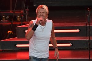 Matthias Reim: Bewegende Zeitreise bei Konzert in Bremen, das Fanherzen höher schlagen ließ! » Matthias Reim