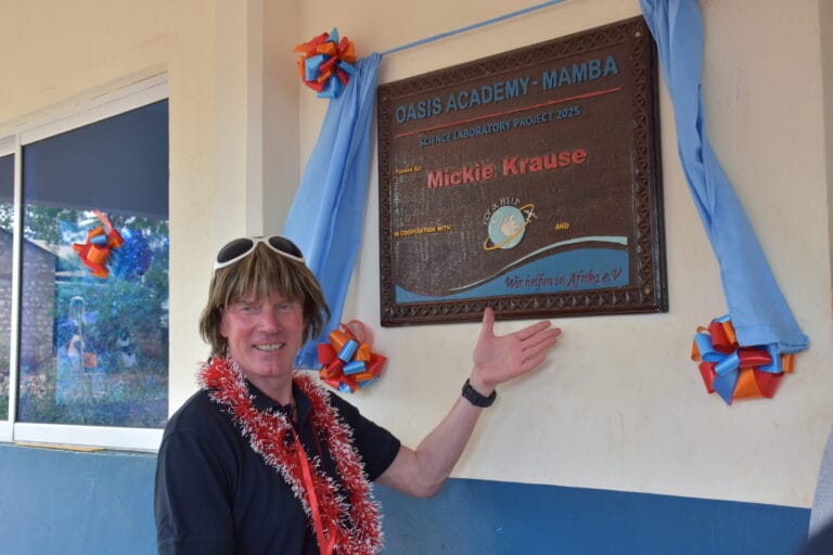 Mickie Krause exklusiv nach sechster Schuleröffnung in Afrika: „Das ist ein Moment, der dann wieder erdet“