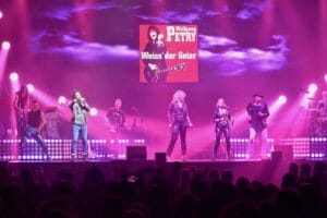 Wolfgang Petry: Tributshow "Wahnsinn!" feiert 40-jähriges Jubiläum des Hits » Wolfgang Petry