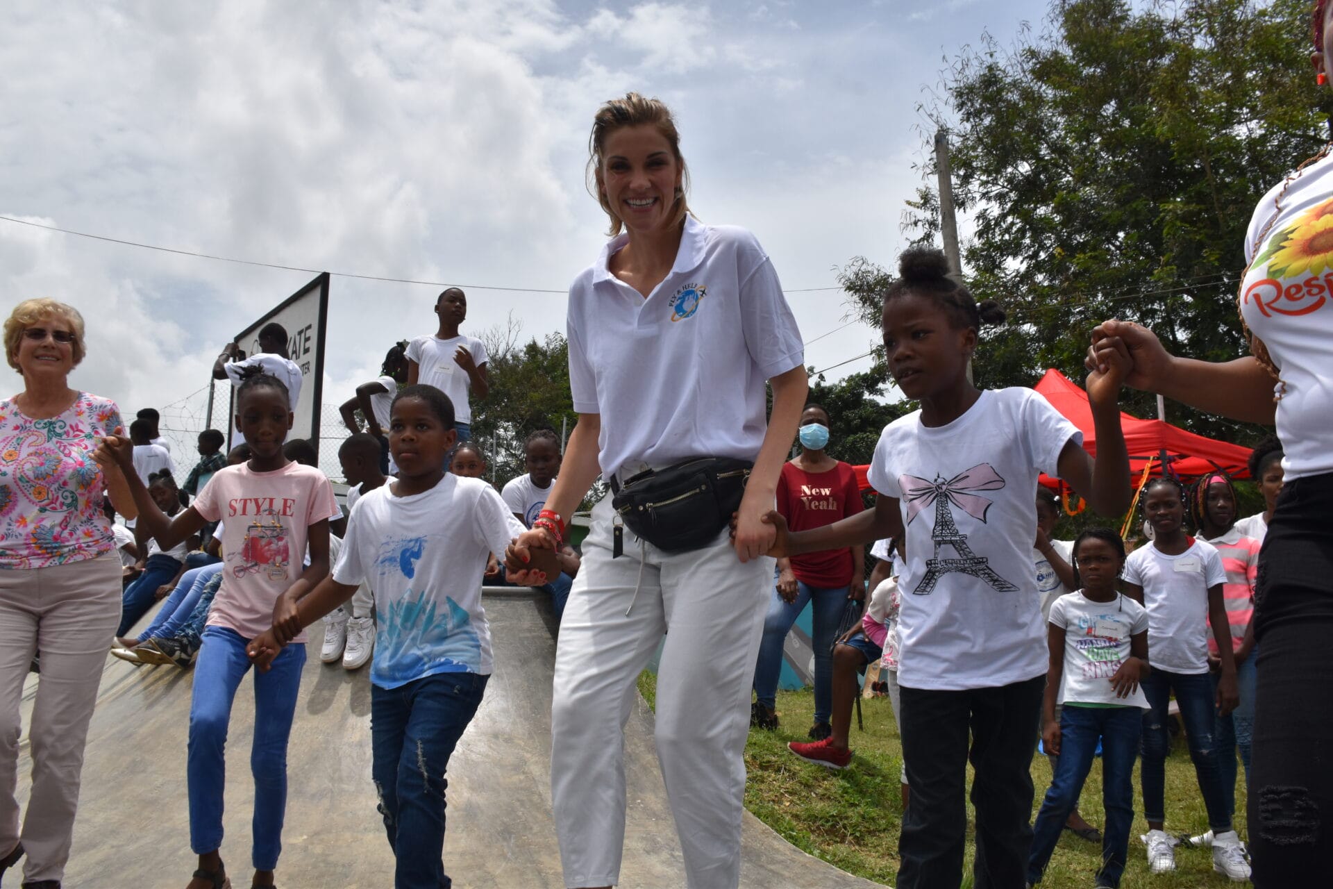 Fly & Help Anna Maria Zimmermann