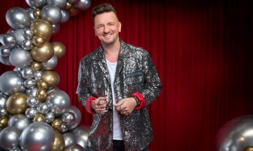 Let's Dance 2025: Ben Zucker

+++ Die Verwendung des sendungsbezogenen Materials ist nur mit dem Hinweis und Verlinkung auf RTL+ gestattet. +++