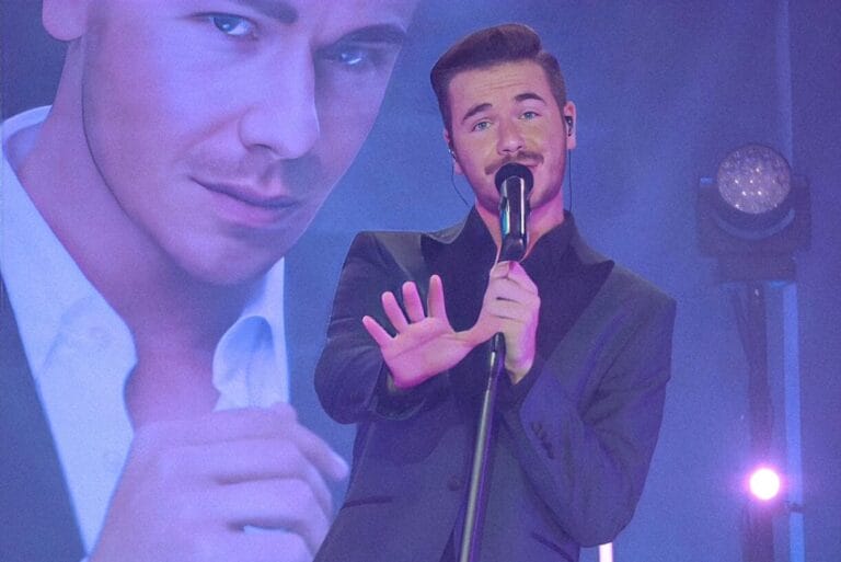 Eric Philippi: Weltklasse-Konzert in Saarlouis mit ganz viel Herz - und so mancher Überraschung!