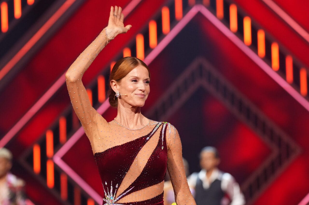 Esther Schweins spricht emotional über ihr „Let’s Dance“-Aus und zeigt sich bei allen Beteiligten sehr dankbar!