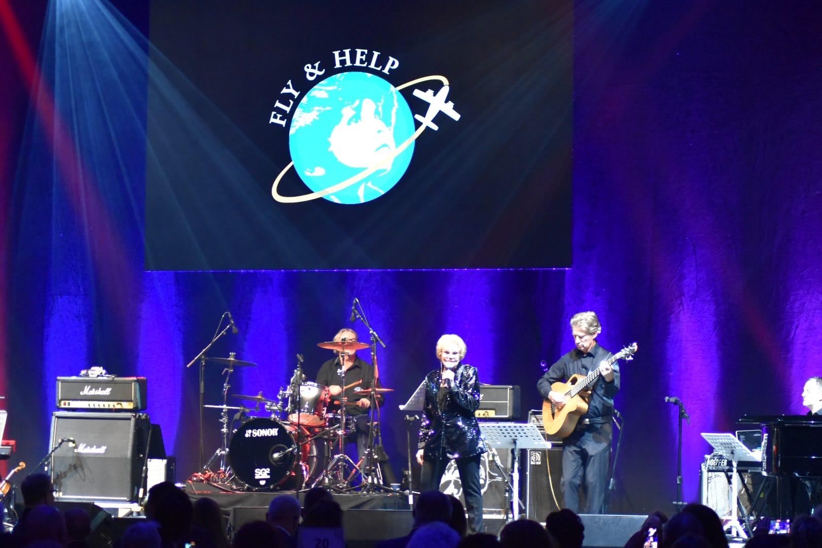 "Fly & Help"-Spendengala 2024: Die schönsten Fotos von Graham Bonney, Peggy March uvm.
