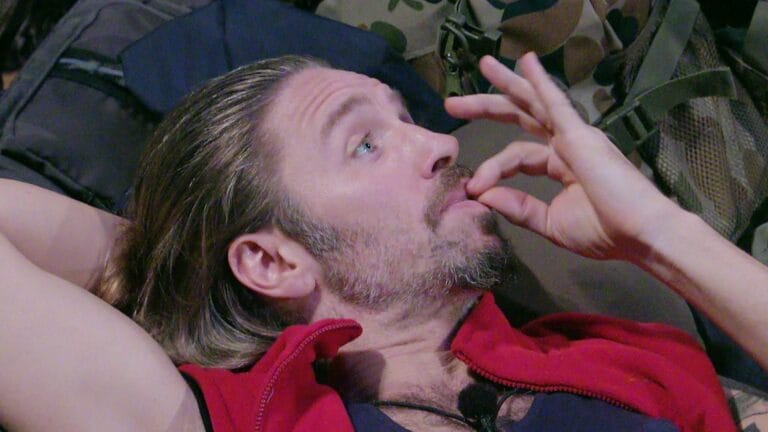 Gil Ofarim im Dschungelcamp: „Ich werde von allen Seiten verurteilt und beschimpft“ Gil Ofarim im Dschungelcamp: „Ich werde von allen Seiten verurteilt und beschimpft“