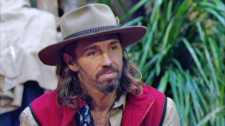 Gil Ofarim nach Unfall zurück im Dschungelcamp: SO geht es ihm aktuell!