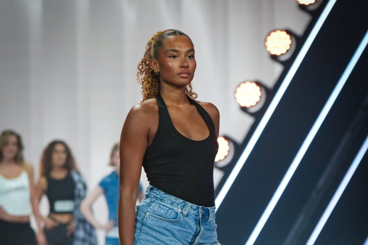 GNTM 2026 Aurélie im Interview: „Mein Bekanntenkreis sagt mir, dass ich auf jeden Fall das Potenzial zum Modeln habe“ GNTM 2026 Aurélie im Interview: „Mein Bekanntenkreis sagt mir, dass ich auf jeden Fall das Potenzial zum Modeln habe“