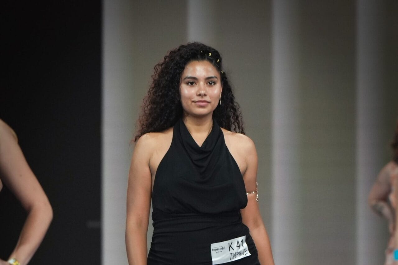GNTM 2026 Daphne im Interview: „Ich will nicht nur hübsch sein, sondern wirken – und ich bin überzeugt, dass mich das bei #GNTM weit bringen wird“ GNTM 2026 Daphne im Interview: „Ich will nicht nur hübsch sein, sondern wirken – und ich bin überzeugt, dass mich das bei #GNTM weit bringen wird“
