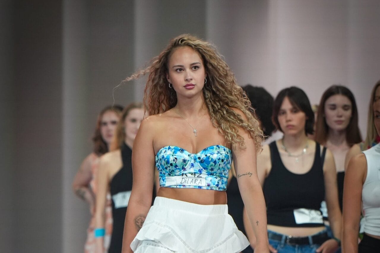 GNTM 2026 Dilara im Interview: „Ich bin einfach ich selbst und das zieht Leute an“