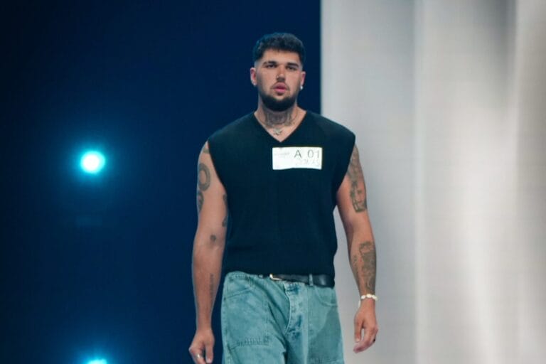 GNTM 2026 Jonas im Interview: „Ich habe nicht den 0815 Model Look, mit meinen Tattoos und Bart falle ich auf“