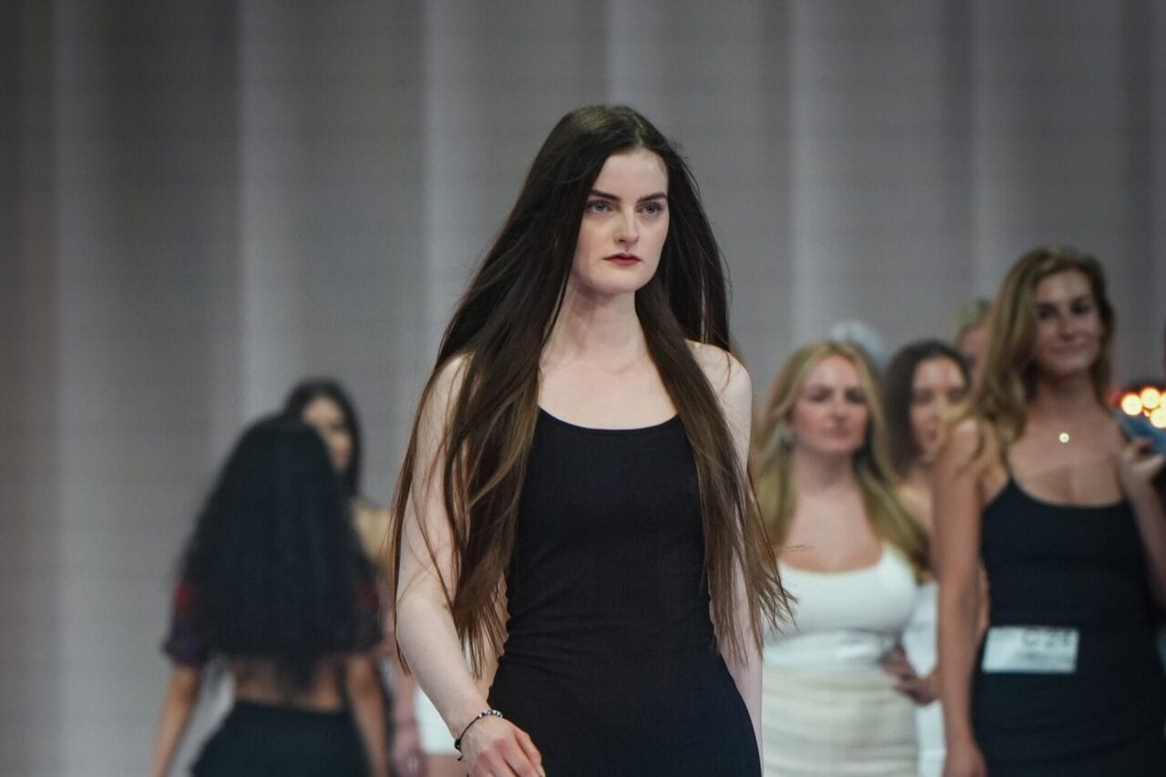 GNTM 2026 Julia im Interview: „Ich hätte gerne mein Gesicht in Badezimmern auf der ganzen Welt“